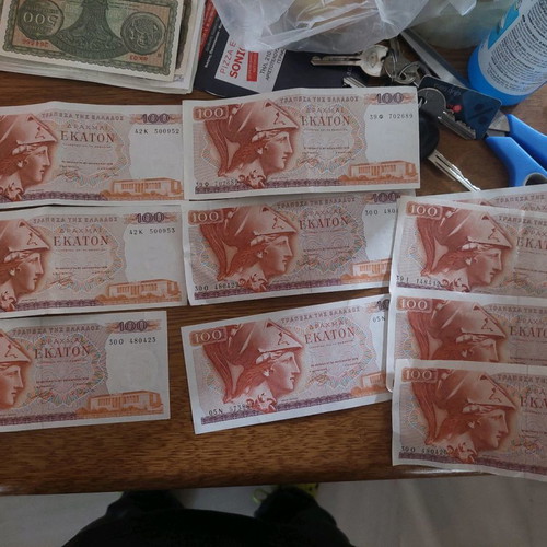 Banknotes 100 drachmas and 500 drachmas pack