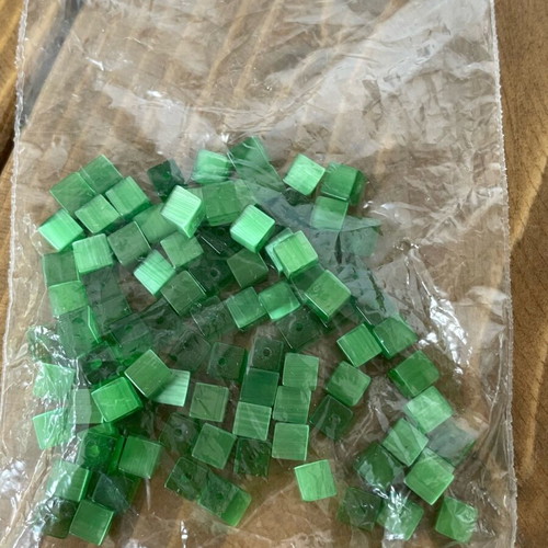 Pack of glass beads like new, 6 bags