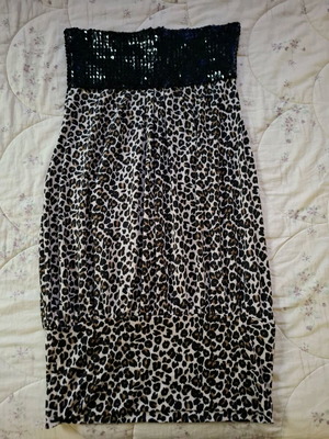 Mini strapless dress with sequins like new