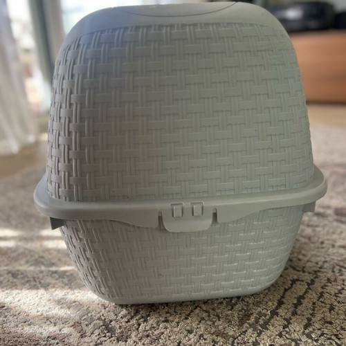 Cat litter box closed RATTAN with activated carbon filter like new