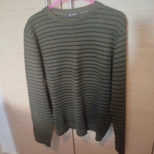 Street striped men's pullover medium like new, khaki