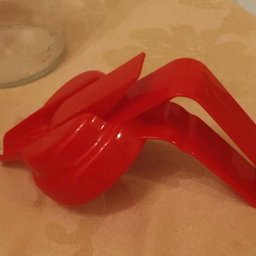 Bottle jug with lid 1lt, height 22cm, like new