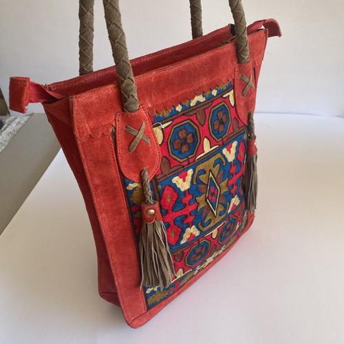 Ada Kamara women's suede handbag like new, red