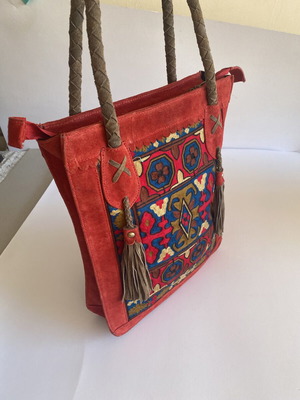 Ada Kamara women's suede handbag like new, red