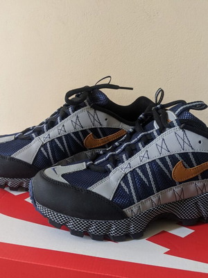 Nike Air Humara Midnight Navy 42.5 new gray blue athletic shoes
