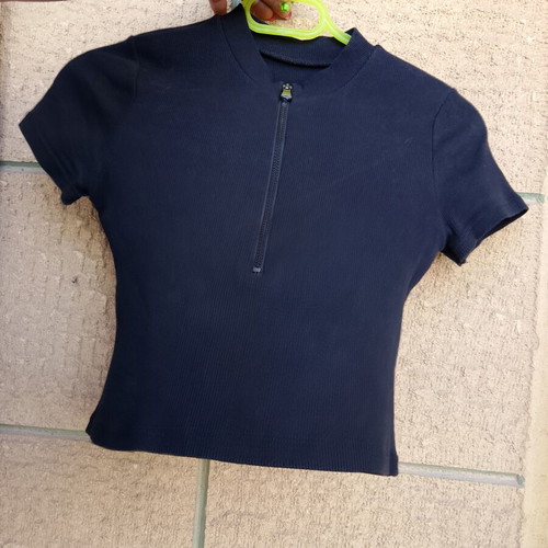 Long-sleeve crop top size S, black and blue