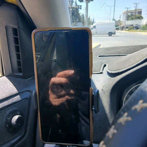 Phone holder for car vents new, stable and reliable