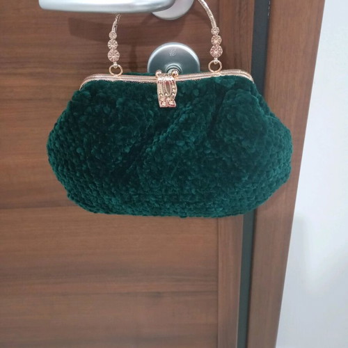 Handmade knitted cypress green bag new with gold clasp