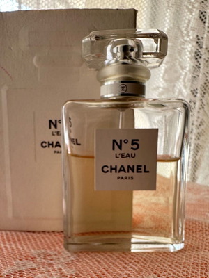 Chanel No 5 L'Eau Eau de Toilette 50ml used with box
