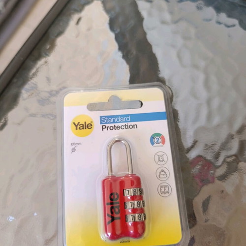 Yale combination padlock new unused