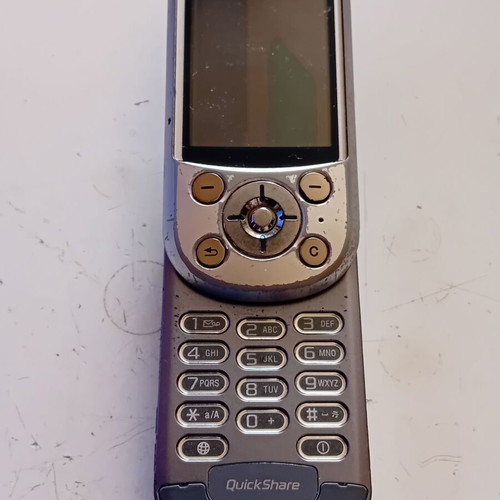 Sony Ericsson S700i mobile phone refurbished for spare parts