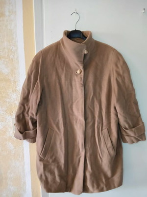Beige coat used, size XL