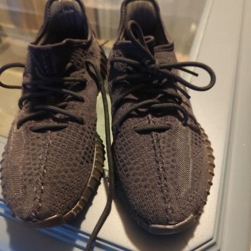 Adidas Yeezy 350 V2 sneakers, size 42.5, black