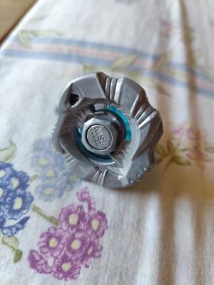 Beyblade Berserker Begirados like new
