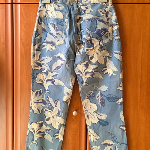 Henry Cotton’s floral capri pants size M like new, blue