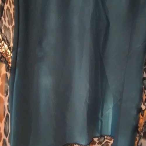 Blue leopard midi skirt like new with muslin and lace