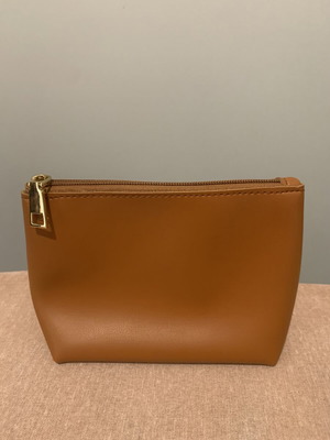 Brown wallet with zipper