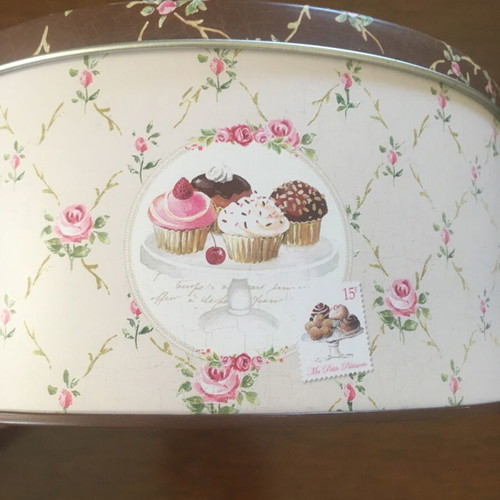 Metal round box like new 18.5x8.5 cm