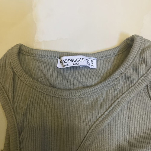 Stradivarius ribbed top small, cut-out shoulder, sage green, like new
