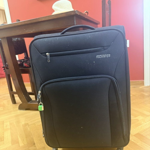 American Tourister fabric suitcase used, black, 4 wheels, expandable