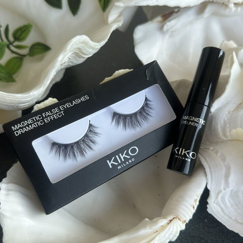 False lashes with magnetic black eyeliner, new