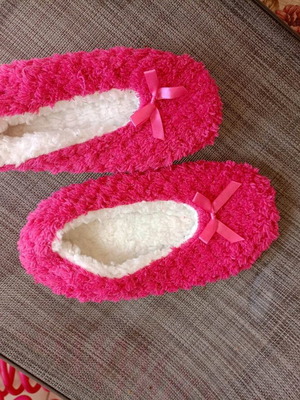 Slippers with fur used, lightly worn, size 35
