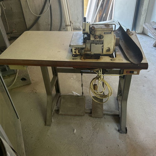 Brother 5-Thread Overlock Sewing Machine used, professional