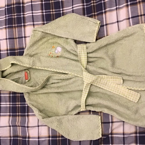 Nef-Nef children's bathrobe used for ages 4-6, light green