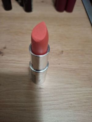 Seventeen lipstick coral number 20 like new