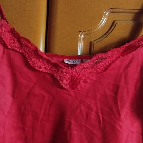 Lingerie Esmara red satin with lace like new, size XXXL