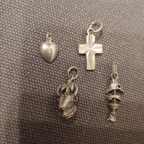 Vintage silver pendants pack of 4, like new, 70s