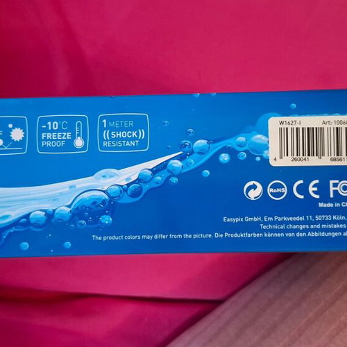 Waterproof camera