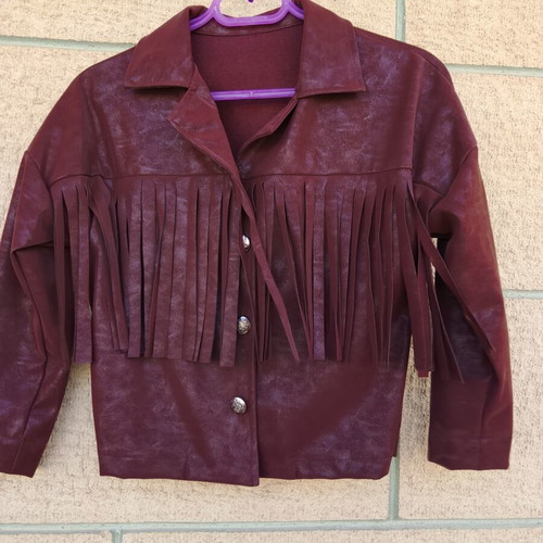 Burgundy short jacket with fringes, cowboy boho style