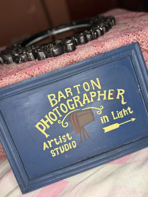 Vintage διακοσμητικός πίνακας Barton Photographer in Light
