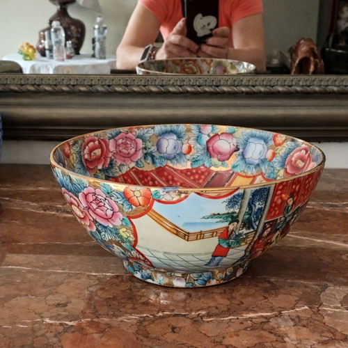 Royal Satsuma Hand Painted Porcelain Bowl Like New