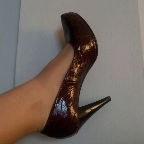 Bordo leather/patent pumps like new, size 37