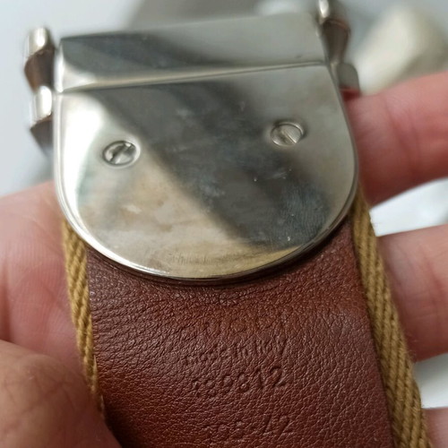 Gucci authentic belt used, beige with silver buckle, size 105
