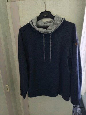 S.Oliver sweatshirt size 42 like new, gray and blue