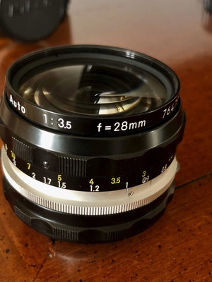 Nikon Nikkor-H Auto 28mm f/3.5 wide-angle lens like new