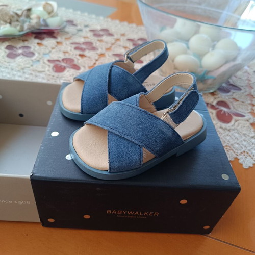Babywalker sandals size 19 new