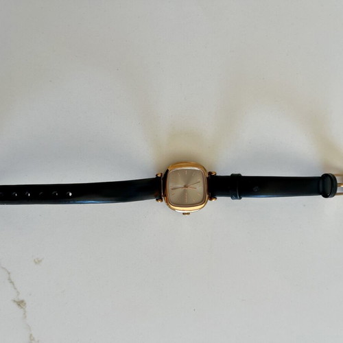 Komono Moneypenny watch like new, oyster case and black strap