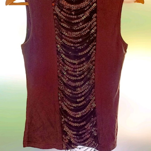 Batida sleeveless top like new, brown with sequins, size M