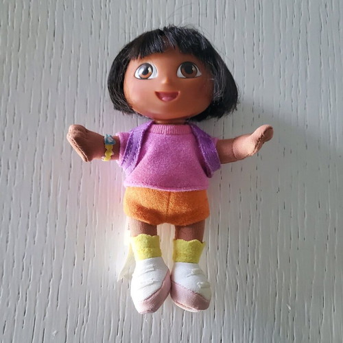 Dora the Explorer vintage doll 2001 official Fisher Price like new