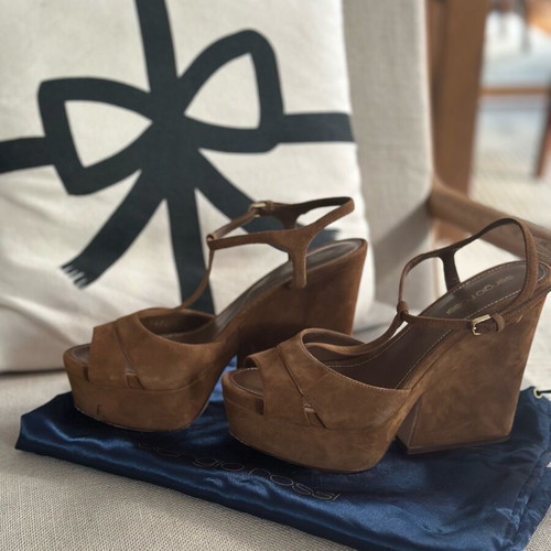Sergio Rossi brown suede high-heeled platforms like new