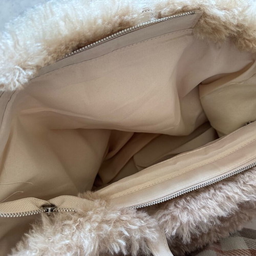 Stradivarius teddy fluffy beige shoulder bag new with tag