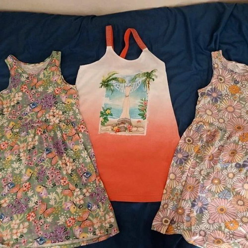 Dresses pack size 8-10 years like new, H&M and Mayoral