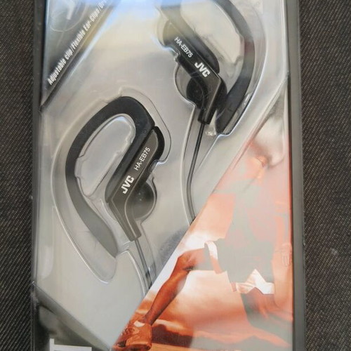 JVC HA-EB75 Sport Earphones new with 3.5mm jack