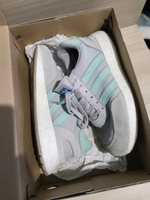 Adidas γυναικεία αθλητικά παπούτσια μεταχειρισμένα, νούμερο 38, γκρι