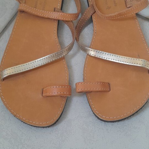 Sandals like new, beige, size 41, platform style
