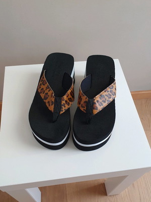 A To Z Greek platform sandals, black leopard print, size 37